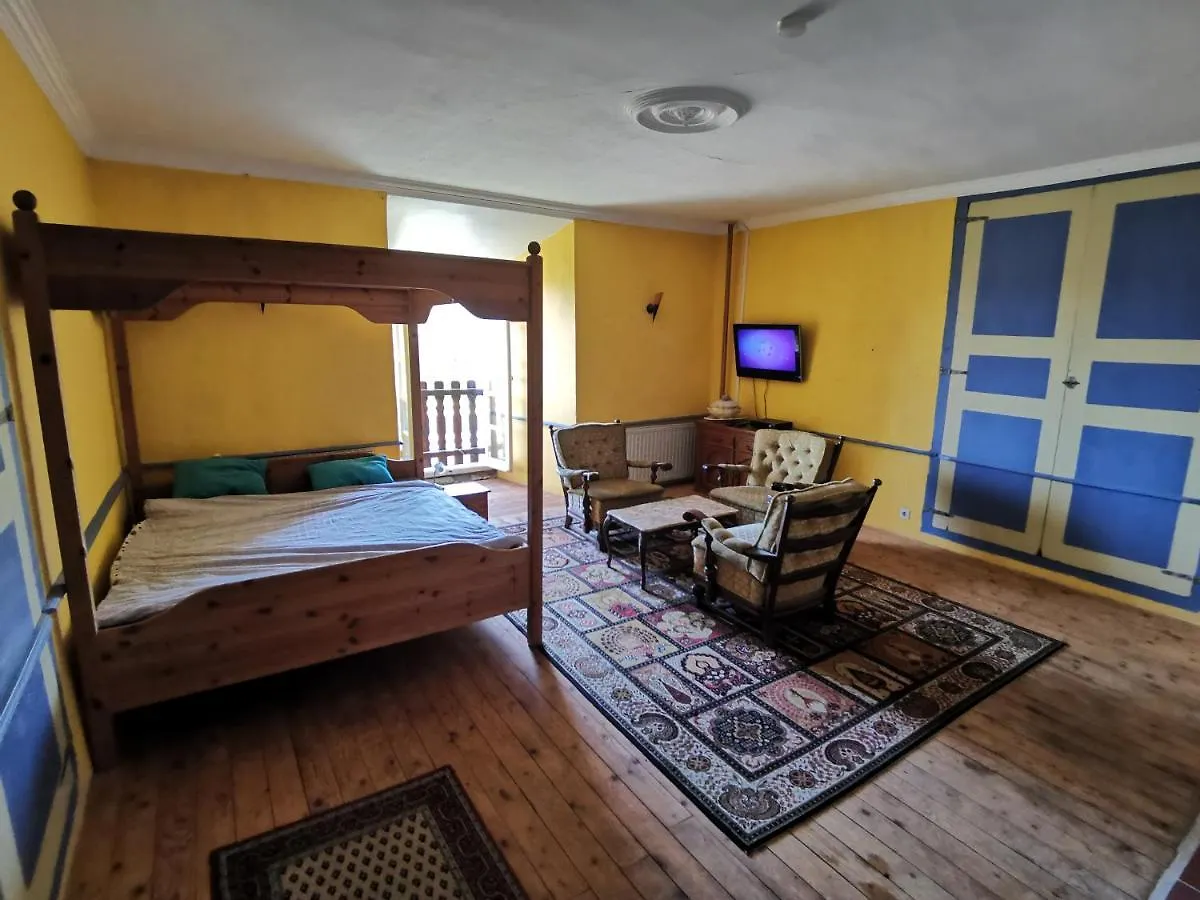 Guest house Chateau De Montegut Hotel